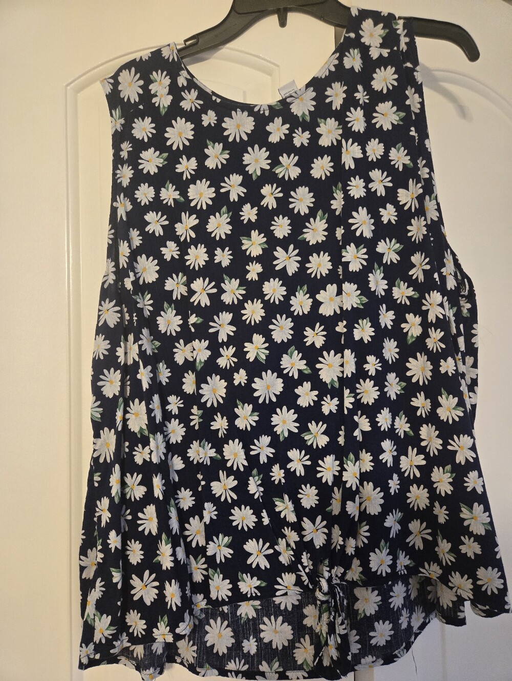 Navy Daisy Print Sleeveless Blouse Old Navy